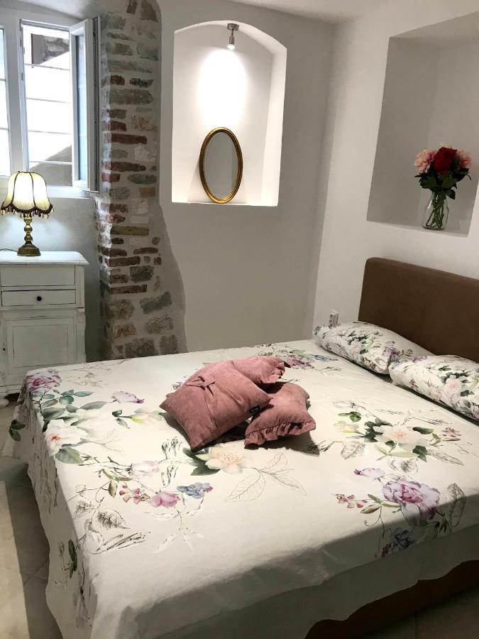 New Renovated Old Town Martiva Apartment Kotor Ngoại thất bức ảnh