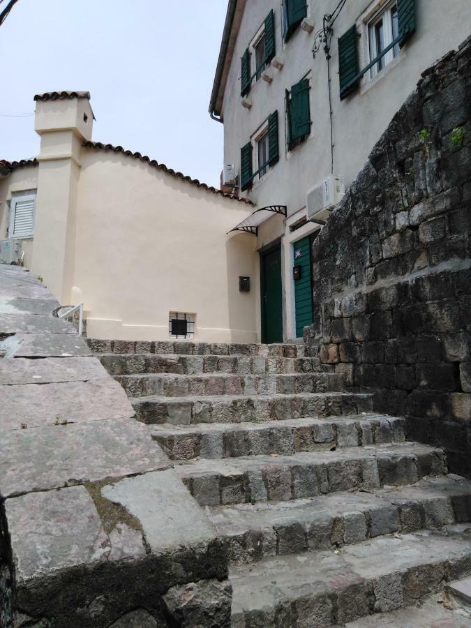 New Renovated Old Town Martiva Apartment Kotor Ngoại thất bức ảnh